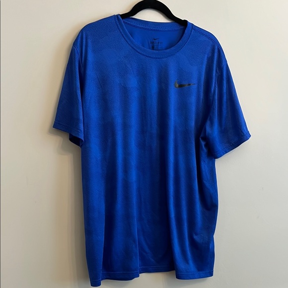 Lot of 2 Nike Dri fit men’s XL tee - Picture 5 of 8